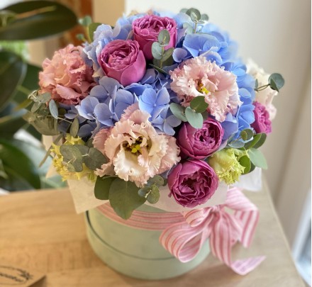Flowers in box №13 - peony roses, hydrangea, eustoma